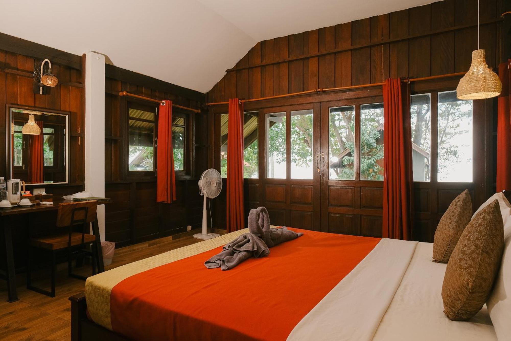 JOY Bungalow Resort&Restaurant Koh Jum Bagian luar foto