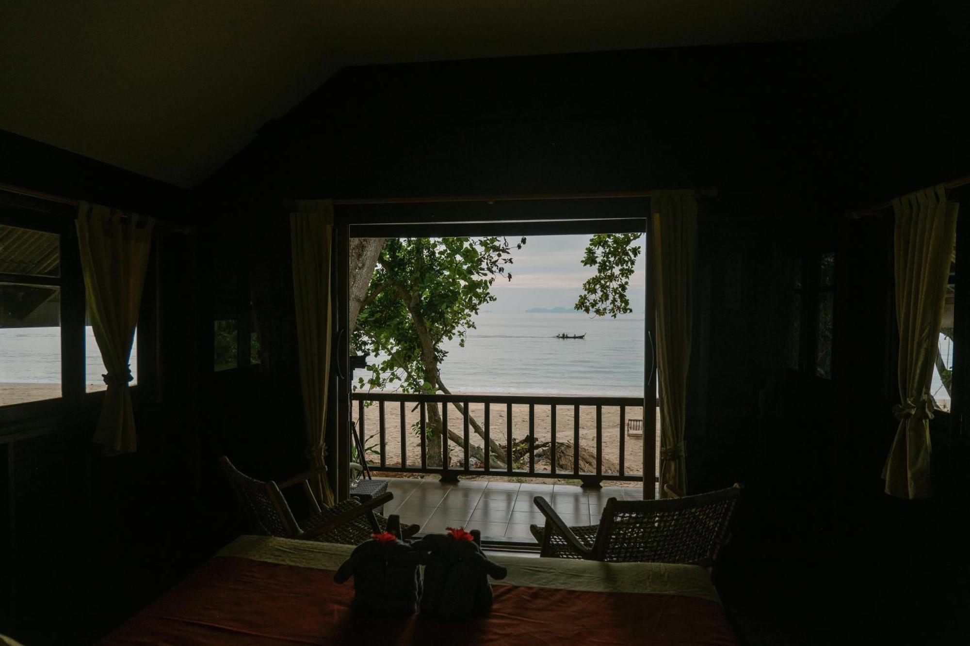 JOY Bungalow Resort&Restaurant Koh Jum Bagian luar foto