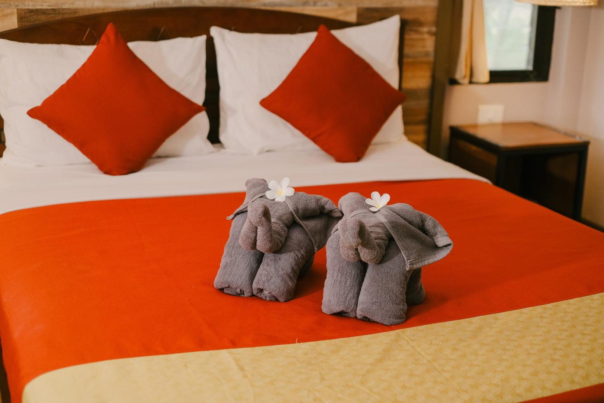 JOY Bungalow Resort&Restaurant Koh Jum Bagian luar foto
