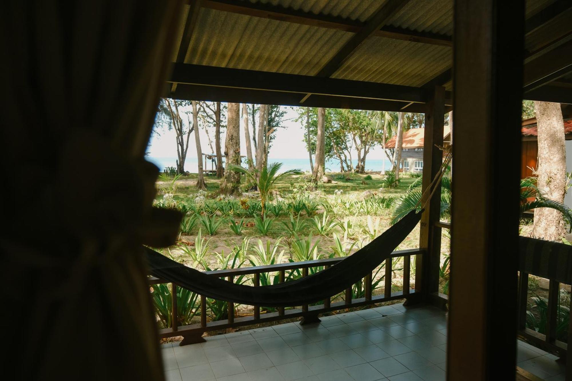 JOY Bungalow Resort&Restaurant Koh Jum Bagian luar foto